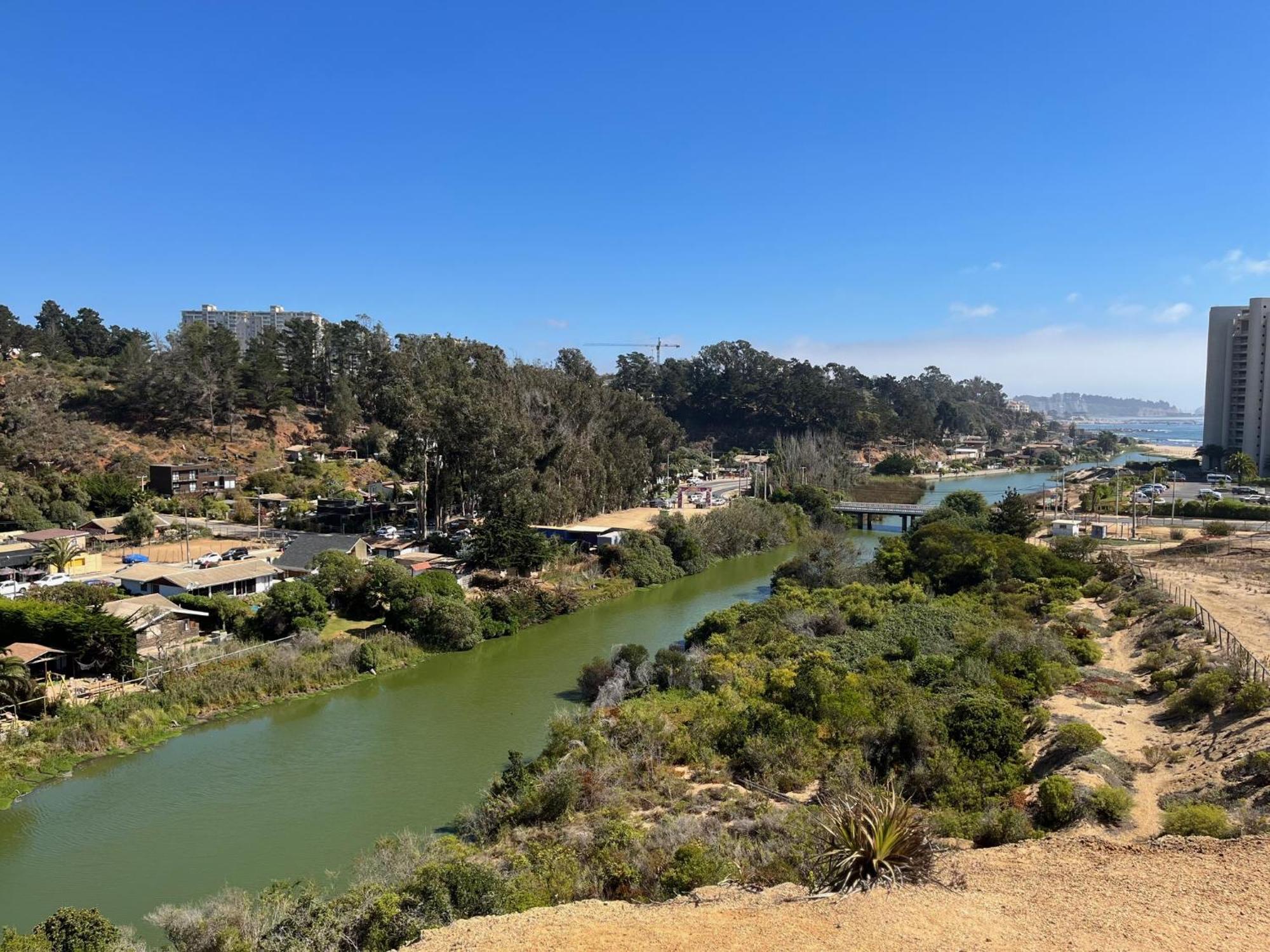 Laguna En Algarrobo Extérieur photo